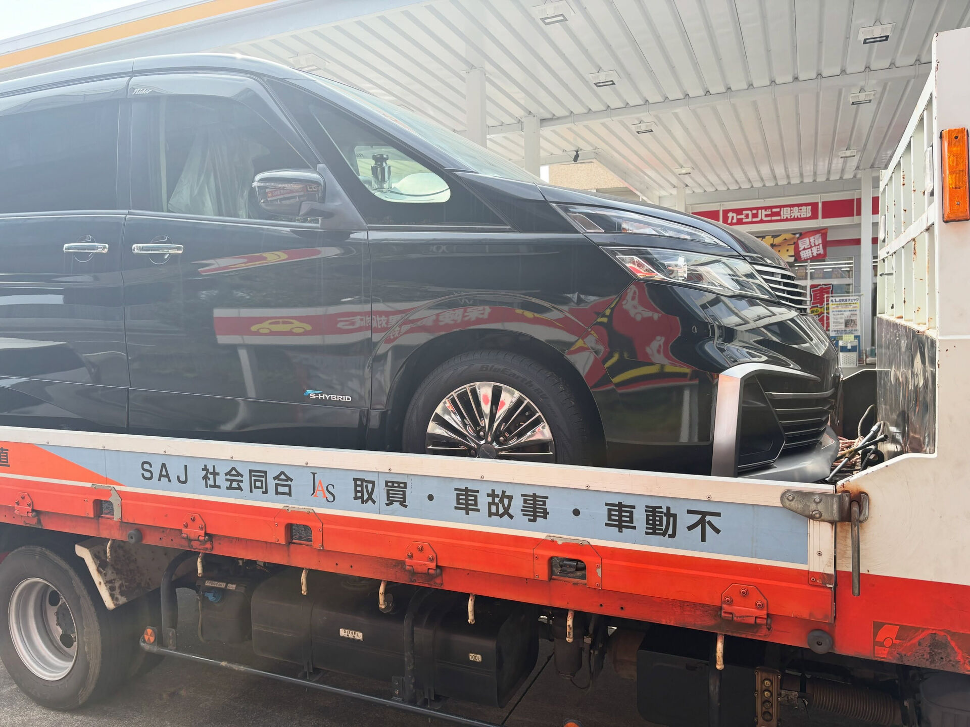名古屋にてセレナライダー13万キロ